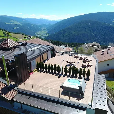 Hotel Kristall Meransen