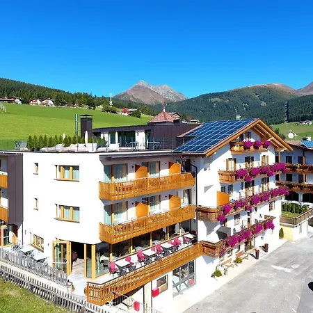 Hotel Kristall 3*